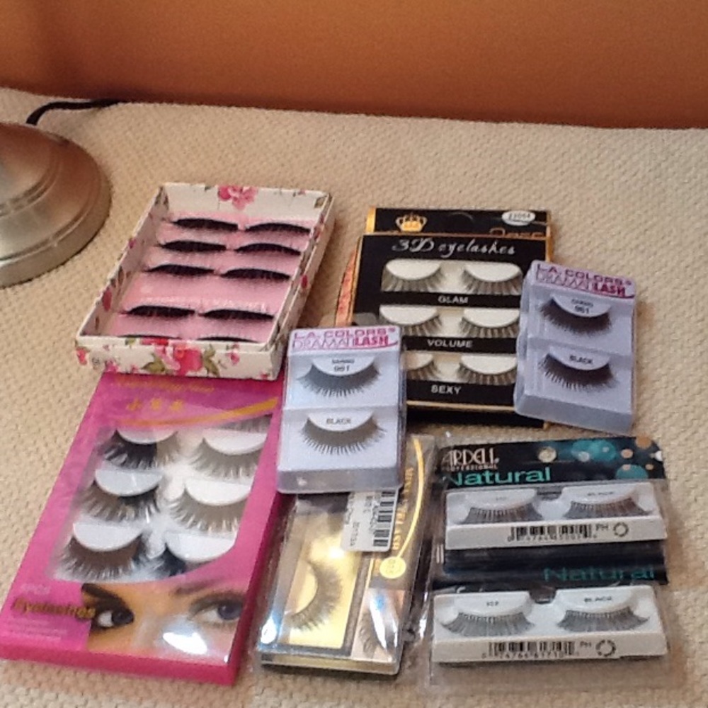 Bundle of false eyelashes, unopened. #3